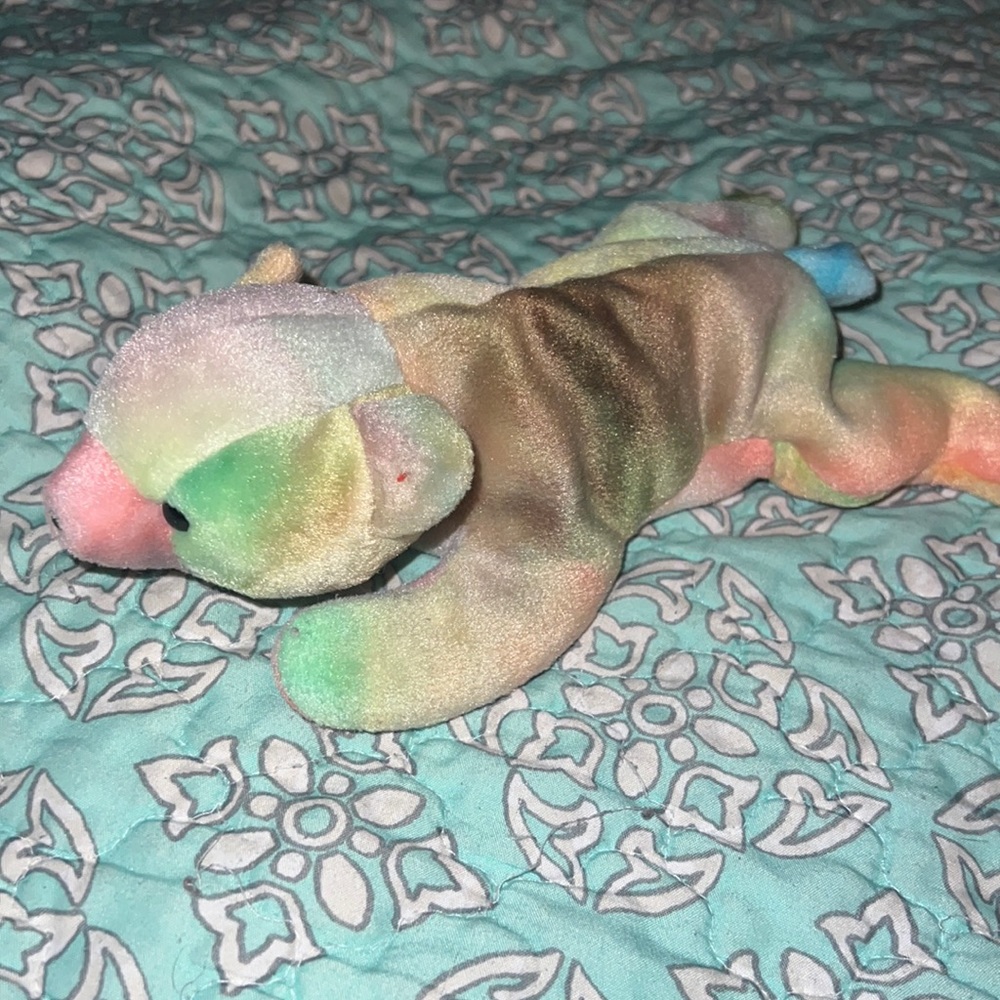 Rare TY Beanie Baby (Sammy) the bear